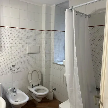 Intero In Affitto Appartement