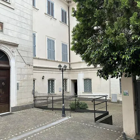 Apartment Intero In Affitto