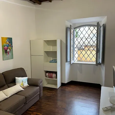 Apartment Intero In Affitto